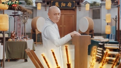 《剑侠世界：起源》联名张卫健演绎十八般兵器