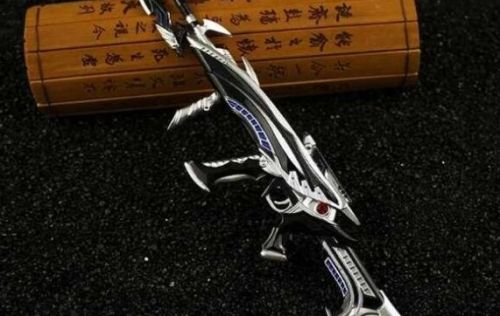 《CF》英雄级武器最新介绍2024